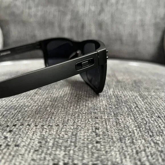 Oakley Holbrook Sunglasses 009102 Black Lenses-Black Matte Frame - Picture 5 of 14